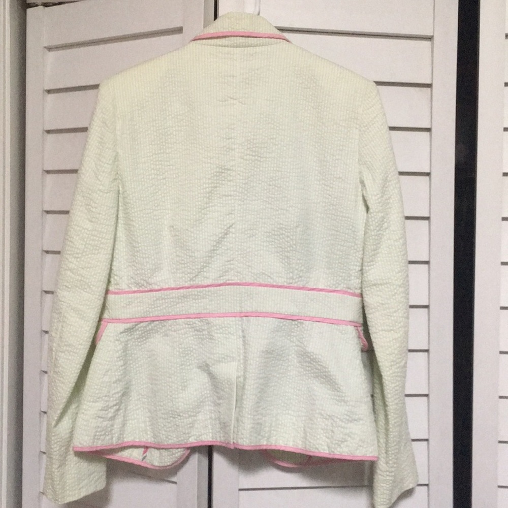 Blazer - Picture 3 of 5